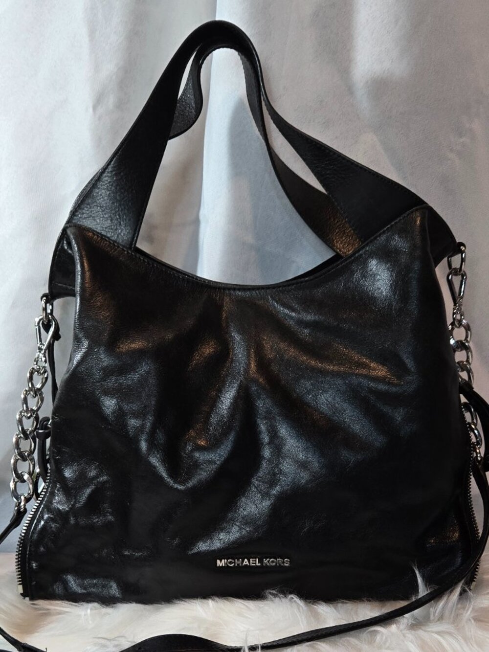 Michael Kors Devon Large Shoulder leather Tote